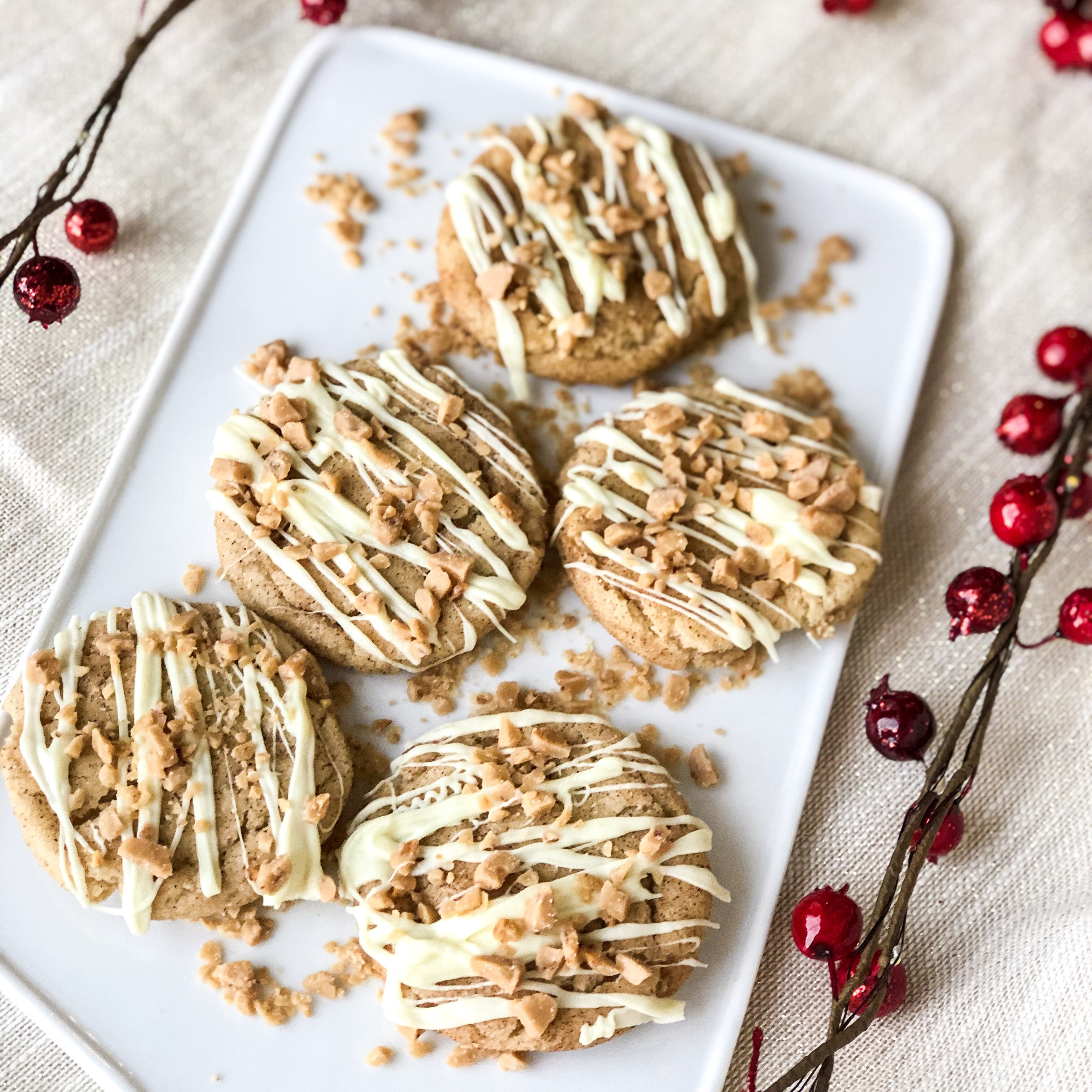 Churro Toffee Cookies